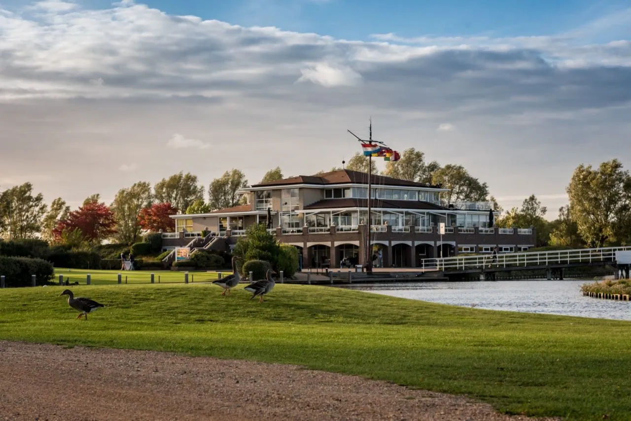 The clubhouse of De Goese Golf in Goes.